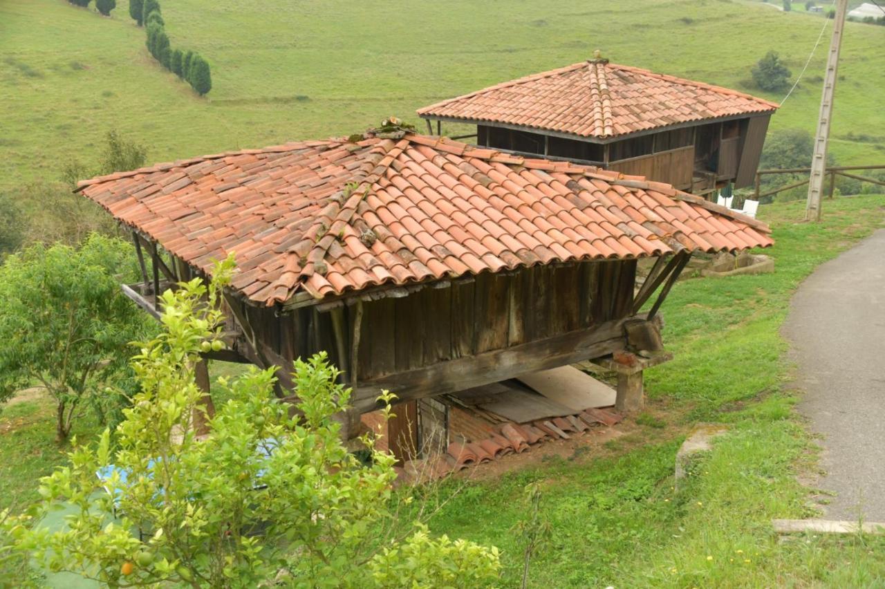 Alvares De Corvera El Ponton